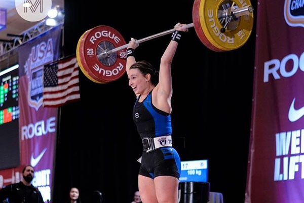 Abby Raymond weightlifting