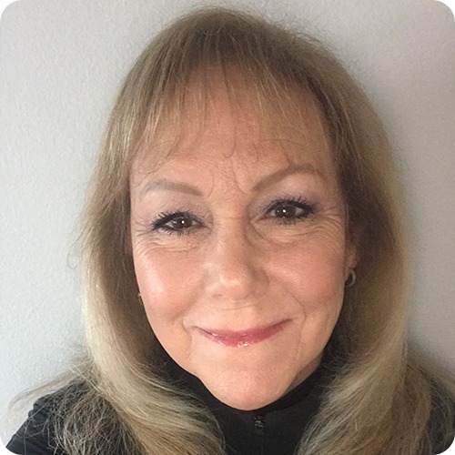 Debbie Hausmaninger headshot.