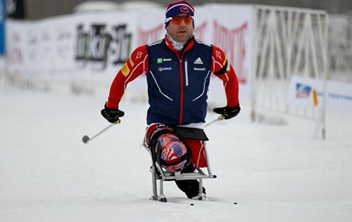 Augusto Perez skiing.